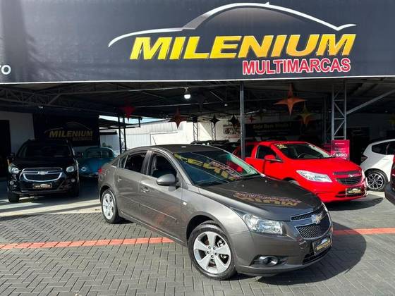 CHEVROLET CRUZE 1.8 LT 16V FLEX 4P AUTOMÁTICO CHEVROLET CRUZE 1.8 LT 16V FLEX 4P AUTOMÁTICO
